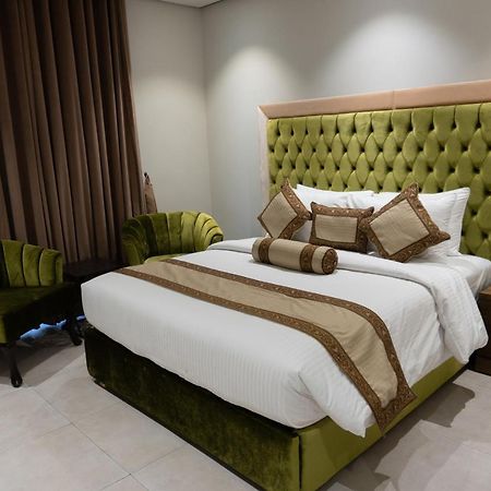 Trivelles Executive Suites Islamabad Exterior foto